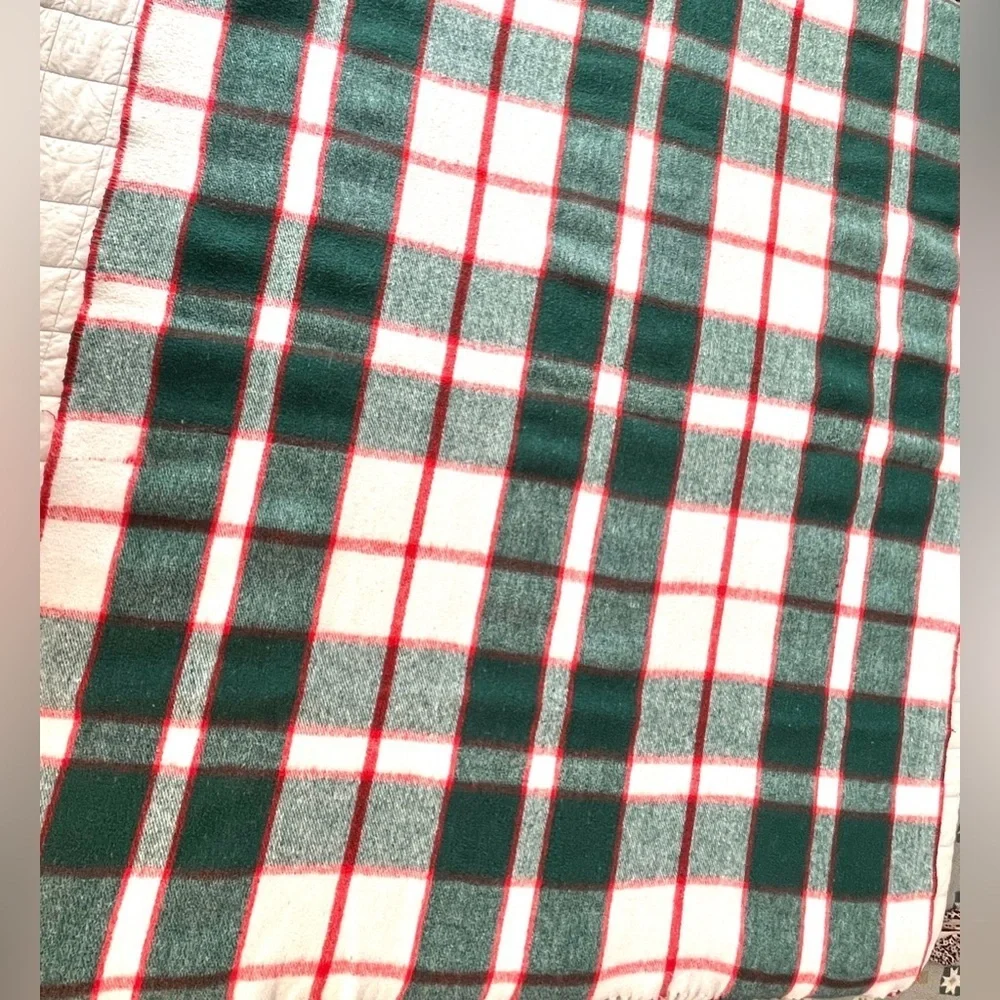 Vintage Cotton Multicolor Plaid Fringed Stadium/Camping Blanket 63 x 78